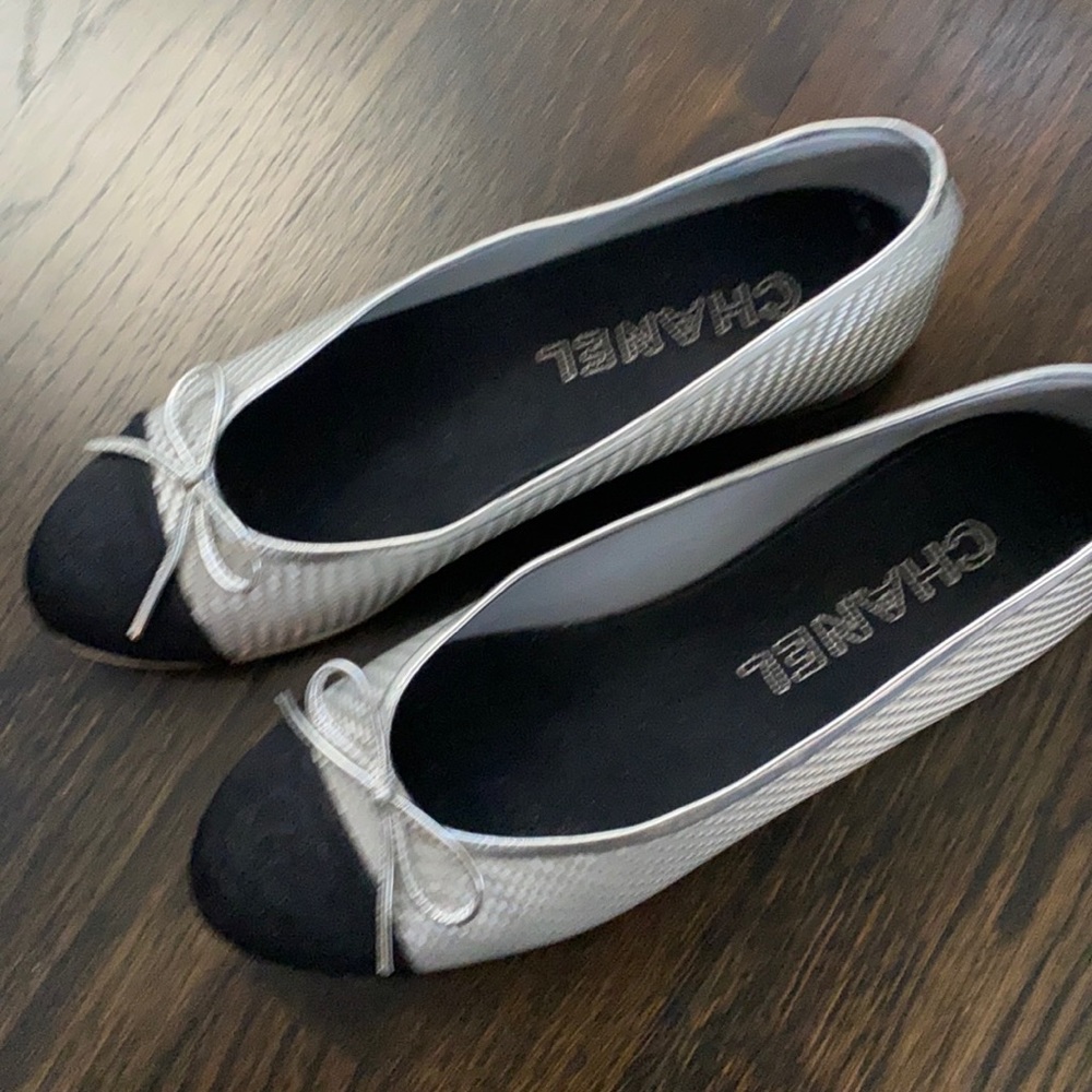 Chanel ballerina worn a few times 38